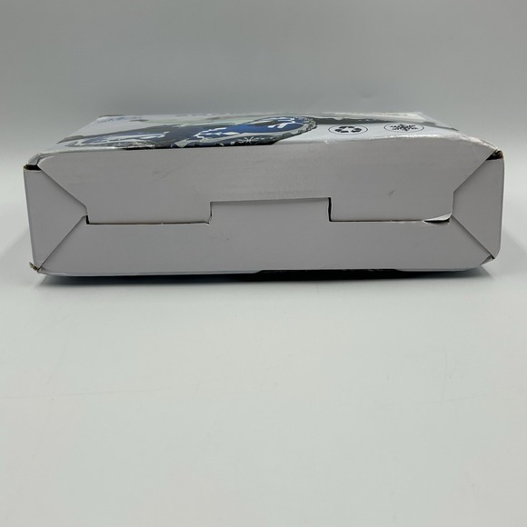 Brand New Outskirt Blue & White Snow Tube 31.5" x 31.5" x 7.8" Model YX-ST01-S‎ - Picture 8 of 10